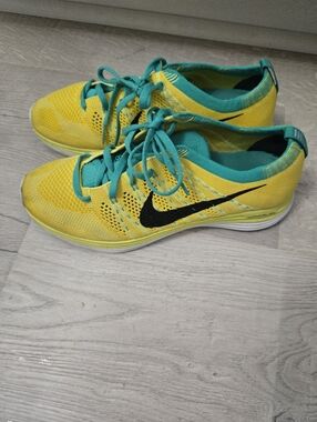 Nike Flyknit Lunar 1+ Atheletic Running Shoes Women's Size 8